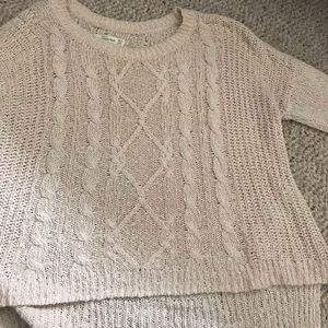 Detailed Creme Crewneck sweater